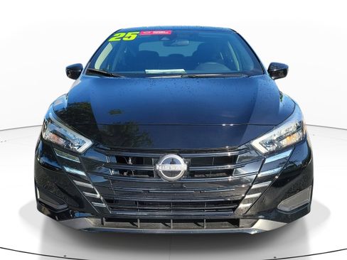 Used 2025 Nissan Versa SV w/ Trunk Package FWD image 2