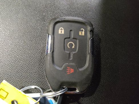 Used 2024 GMC Terrain SLE w/ Driver Convenience Package FWD image 32