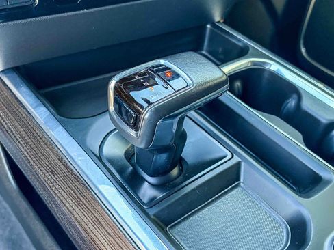 Used 2022 Chevrolet Silverado 1500 RST AWD/4WD image 41