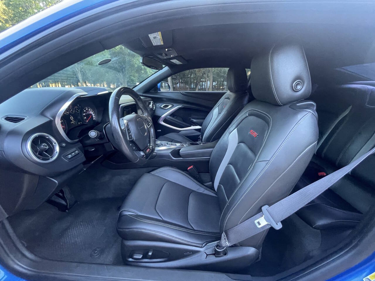 Used 2016 Chevrolet Camaro SS RWD image 5