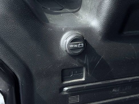 Used 2022 Jeep Wrangler Unlimited Sport AWD/4WD image 11