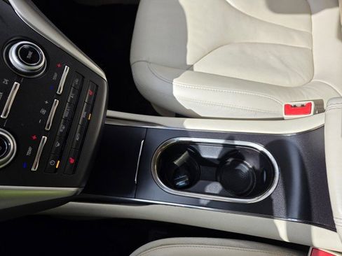 Used 2015 Lincoln MKC FWD w/ Equipment Group 101A Select image 37