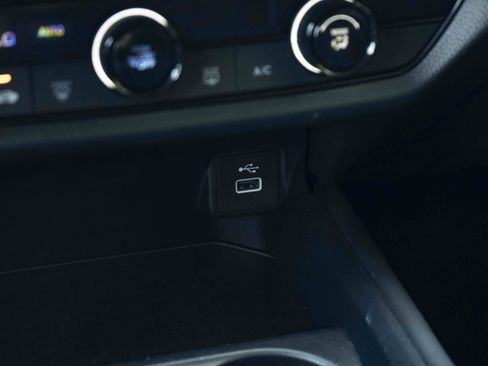 Used 2025 Honda HR-V LX image 35