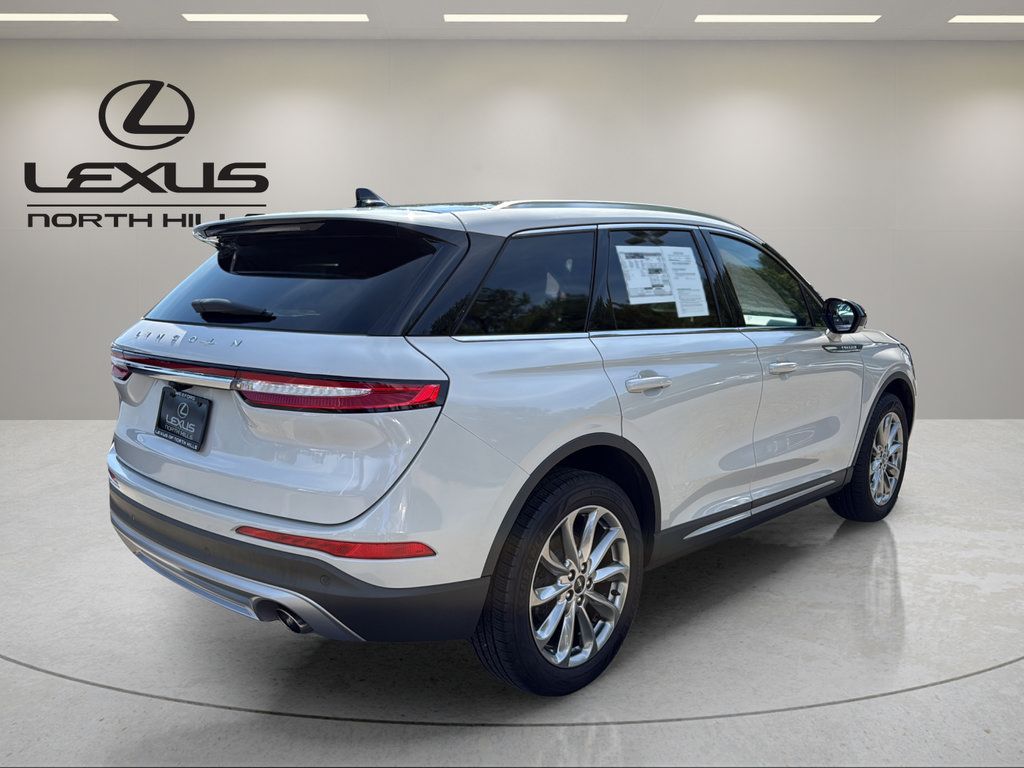 Used 2020 Lincoln Corsair AWD w/ Premium Package image 6