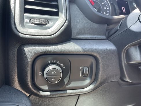 Used 2026 RAM 2500 Tradesman AWD/4WD image 19