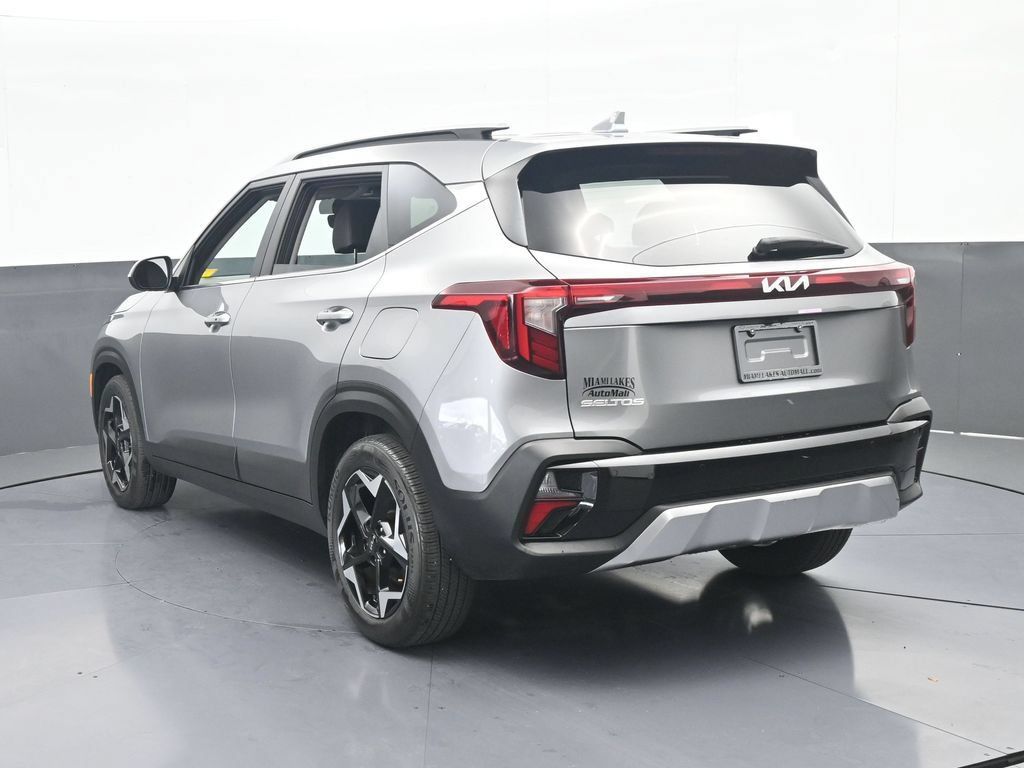 Used 2025 Kia Seltos EX w/ EX Sunroof Package FWD image 4