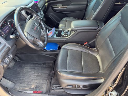 Used 2021 GMC Acadia AT4 image 3