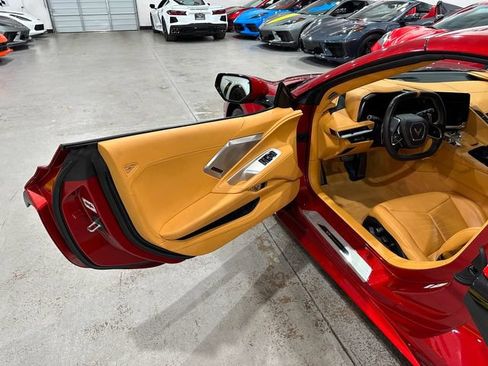 Used 2023 Chevrolet Corvette Stingray Premium Cpe w/ Z51 Performance Package RWD image 17