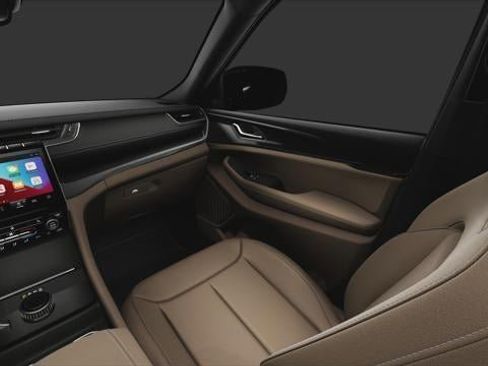 New 2025 Jeep Grand Cherokee Limited w/ Trailer Tow Package image 7