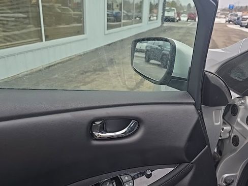 Used 2023 Nissan Leaf SV Plus image 14