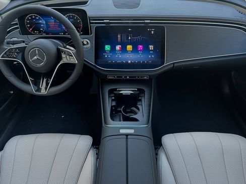 New 2025 Mercedes-Benz E 350 4MATIC Sedan image 16