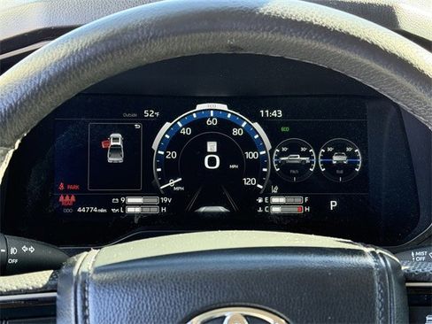 Used 2024 Toyota Tundra Limited image 17