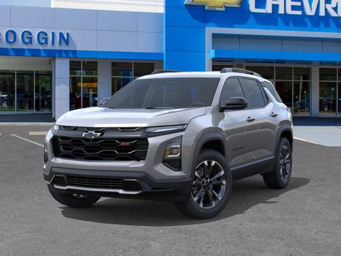 New 2026 Chevrolet Equinox RS w/ Convenience Package III FWD image 4