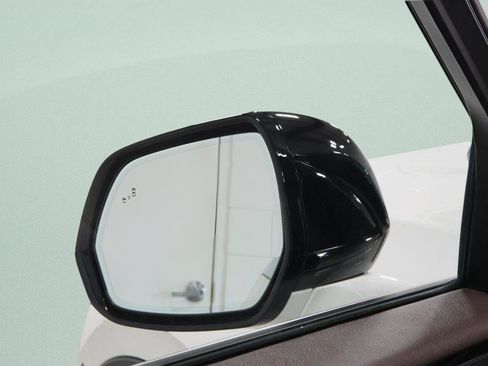 Used 2023 Lincoln Aviator Reserve AWD/4WD image 25