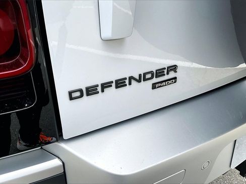 Certified 2023 Land Rover Defender 130 SE image 24