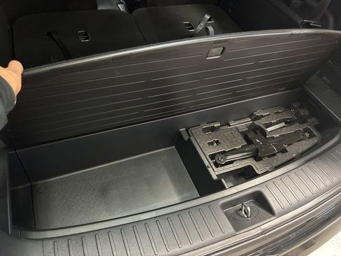 Used 2023 Kia Sorento SX image 16