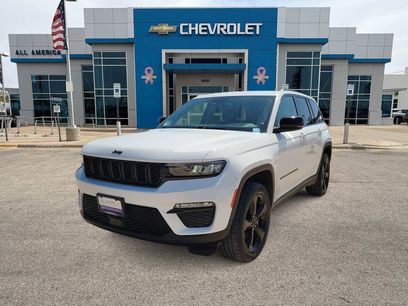 Used 2023 Jeep Grand Cherokee Limited w/ Black Appearance Package