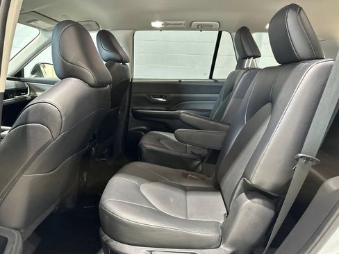 Certified 2024 Toyota Grand Highlander AWD Hybrid image 14