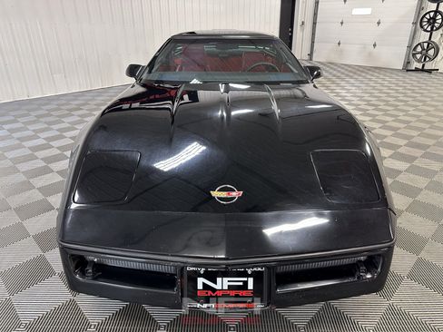 Used 1987 Chevrolet Corvette Coupe image 4