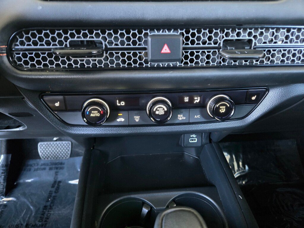 Certified 2024 Honda HR-V Sport image 16