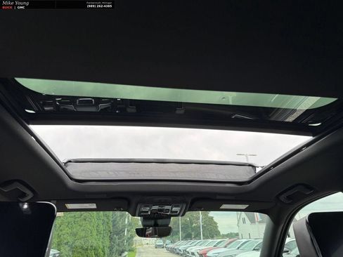 New 2026 GMC Yukon Denali Ultimate AWD/4WD image 16