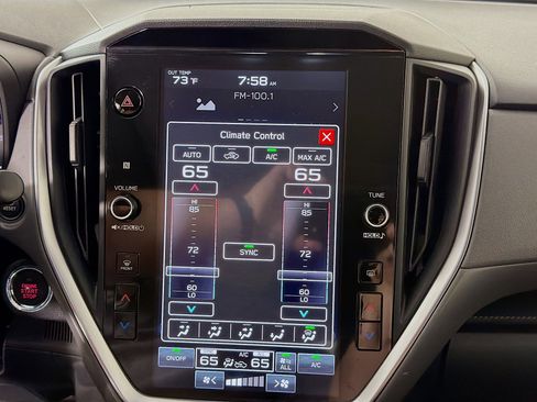 Used 2024 Subaru Crosstrek 2.0i Premium image 18