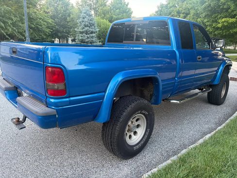 Used 1998 Dodge Ram 1500 Truck 4x4 Quad Cab image 10