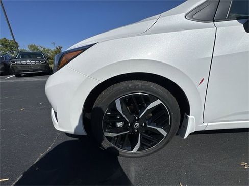 New 2025 Nissan Versa SR w/ Trunk Package image 10