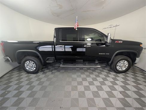 Certified 2022 Chevrolet Silverado 2500 LTZ w/ LTZ Plus Package image 5