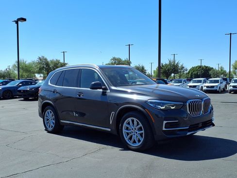 Used 2023 BMW X5 xDrive40i AWD/4WD image 8