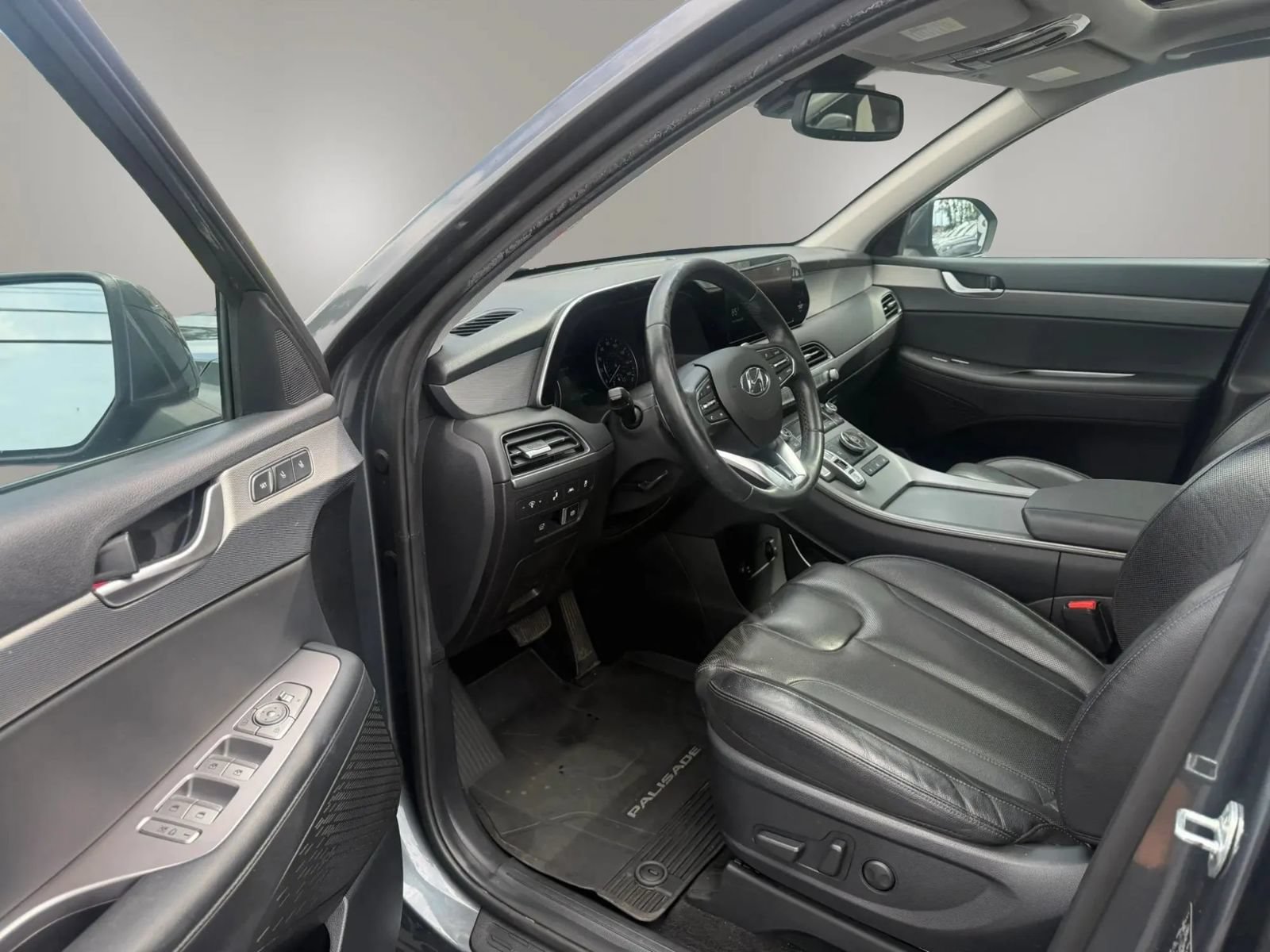 Used 2021 Hyundai Palisade SEL w/ Premium Package FWD image 12