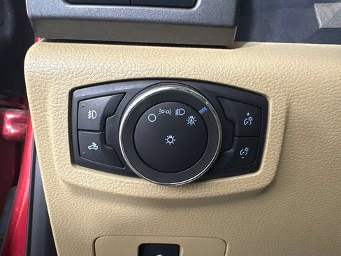 Used 2017 Ford F350 XLT w/ XLT Premium Package AWD/4WD image 19