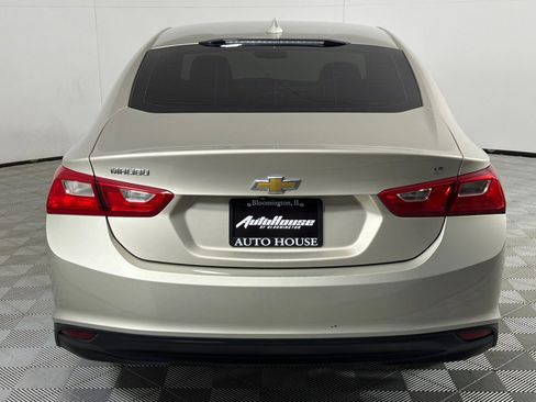 Used 2016 Chevrolet Malibu LT image 5