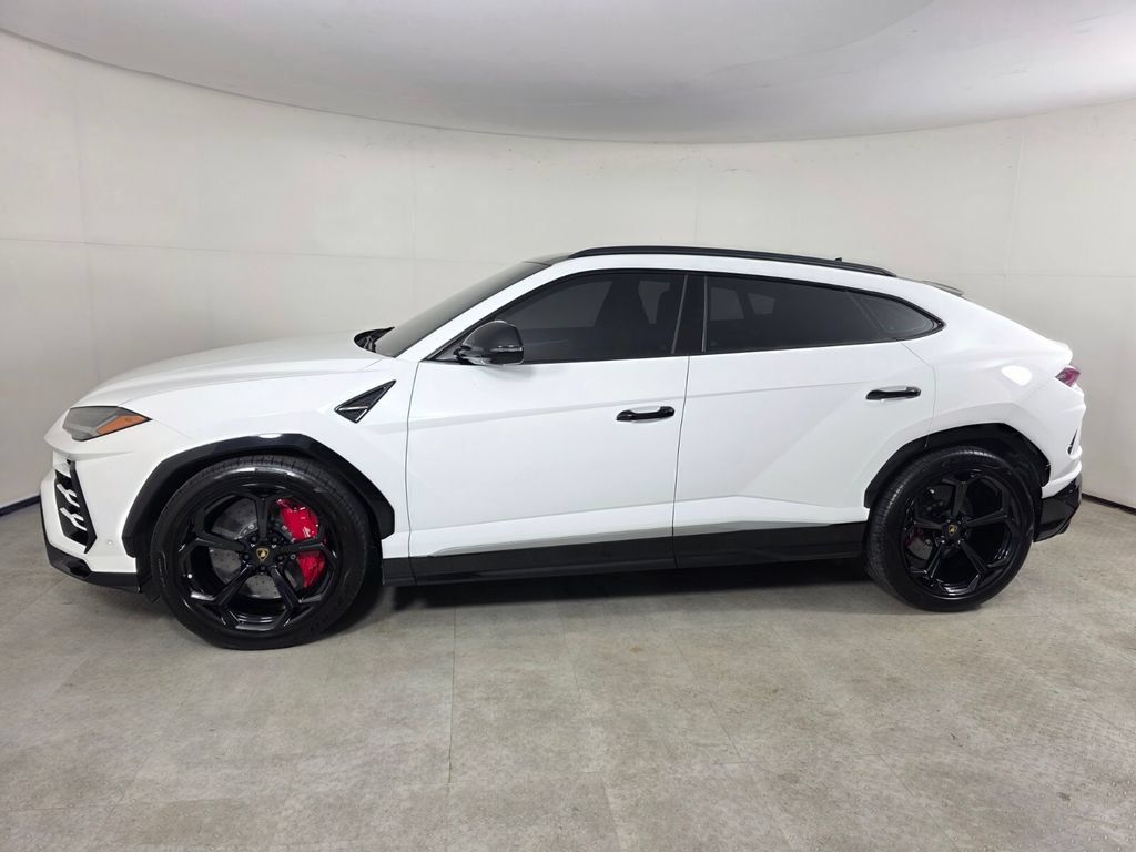 Used 2019 Lamborghini Urus AWD/4WD image 7