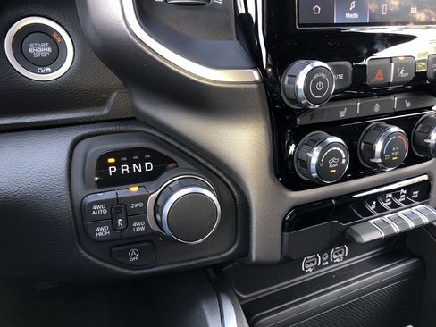 New 2026 RAM 1500 4x4 Crew Cab image 26