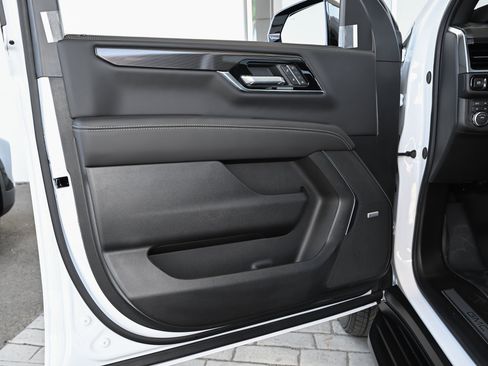 New 2026 GMC Yukon XL Elevation w/ Elevation Premium Package image 19