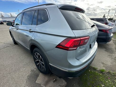Used 2021 Volkswagen Tiguan SE image 4