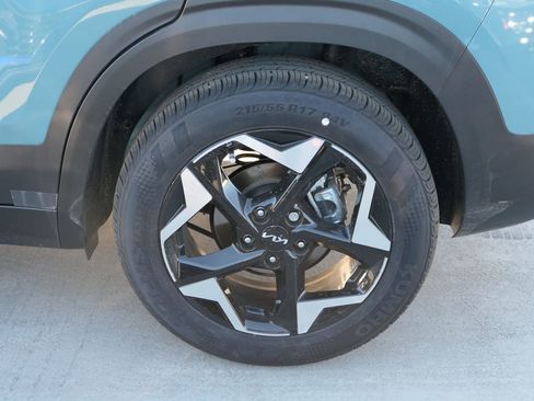 New 2026 Kia Seltos EX FWD image 9