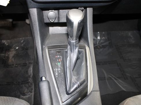 Used 2016 Toyota Corolla LE image 37