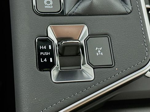 New 2026 Lexus GX 550 w/ Accessory Package (2T) AWD/4WD image 19