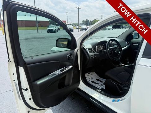 Used 2017 Dodge Journey SE FWD image 12