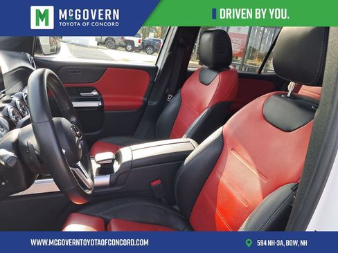 Used 2022 Mercedes-Benz GLB 250 4MATIC image 14