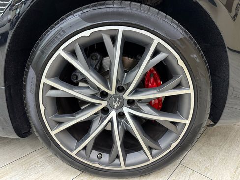 Used 2020 Maserati Quattroporte S image 47