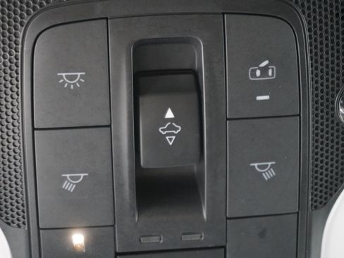 Used 2021 INFINITI QX50 Essential w/ Convenience Package image 23