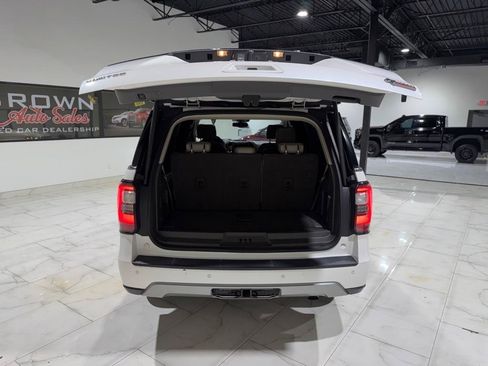 Used 2019 Ford Expedition Limited w/ Texas Edition Package AWD/4WD image 10