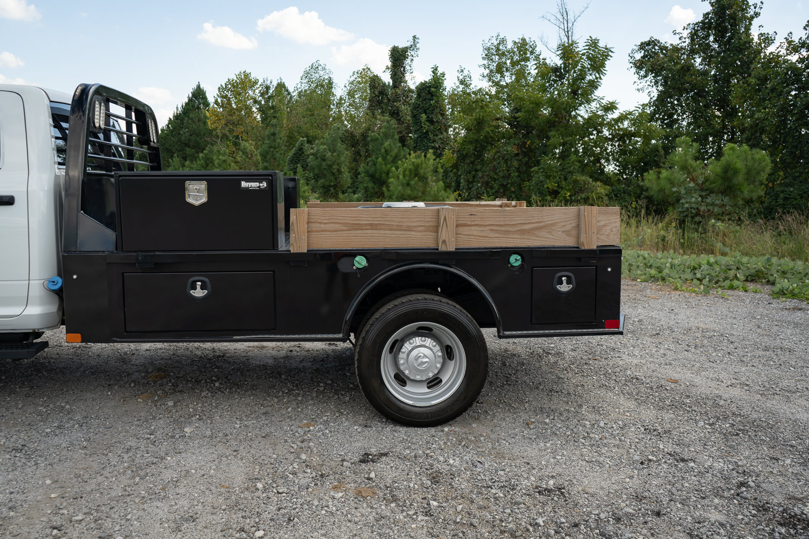 Used 2024 RAM 5500 Tradesman w/ Chrome Appearance Group AWD/4WD image 6