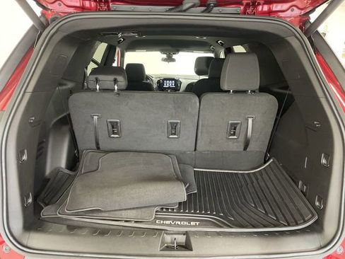 Used 2023 Chevrolet Traverse LT image 25