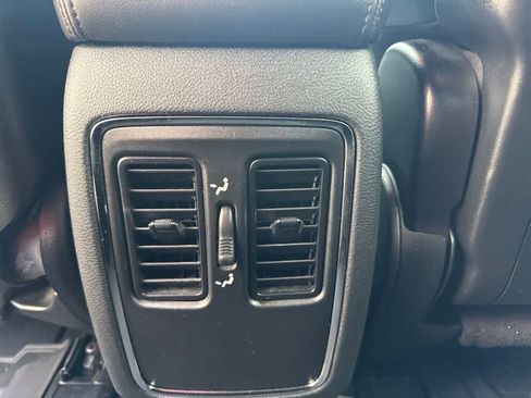 Used 2020 Jeep Grand Cherokee Laredo w/ Quick Order Package 2BN North AWD/4WD image 18