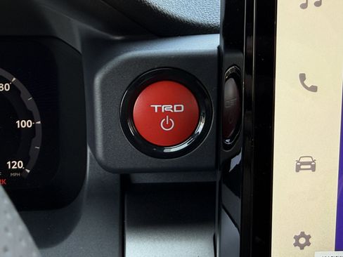 New 2026 Toyota 4Runner TRD Off-Road Premium AWD/4WD image 31