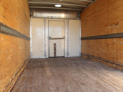 Used 2013 Ford E-350 and Econoline 350 Super Duty w/ Payload Pkg image 49